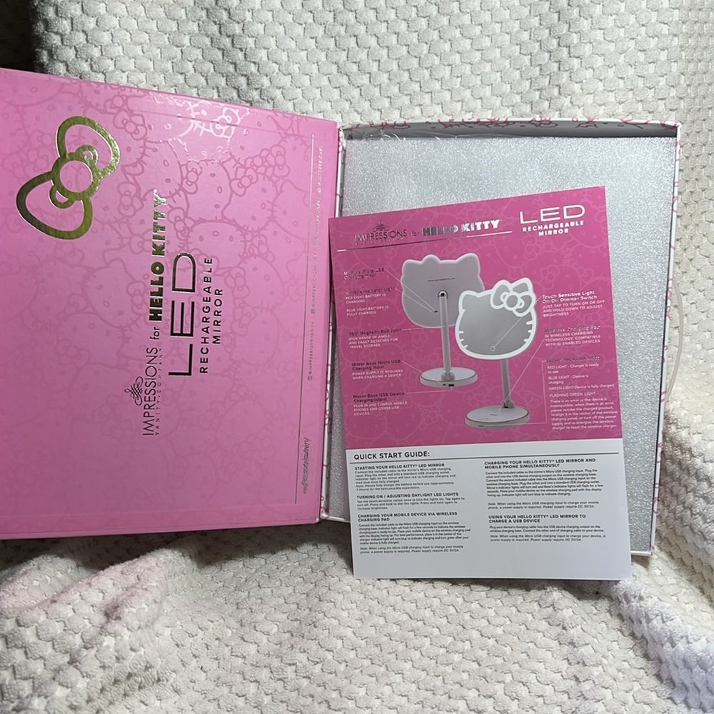 Impressions Hello Kitty LED Mirror - Picture 5 of 6